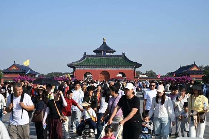 国庆中秋假期 各地旅游热度持续攀升