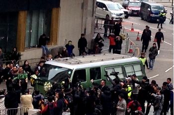 ���ݷ��������ͻ��᳡�鳵���ü򵥳�ͷ����